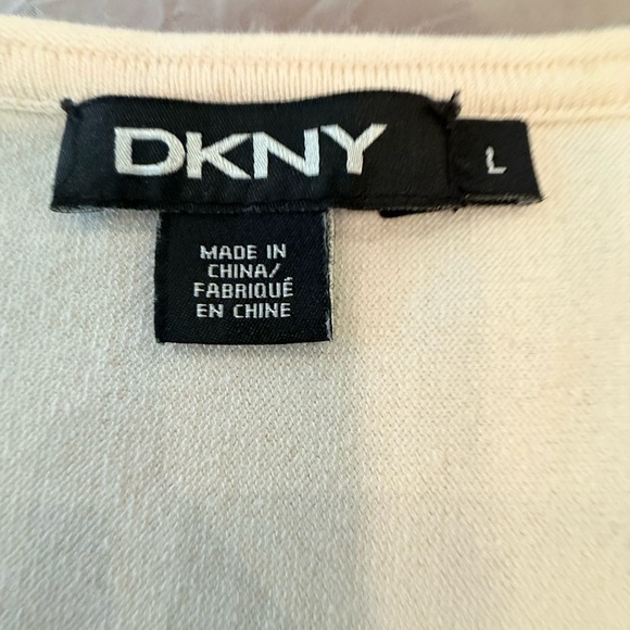DKNY Cream Silk/Cashmere Crew Neck Lightweight Sweater Size Large MSRP $298 - Picture 4 of 8